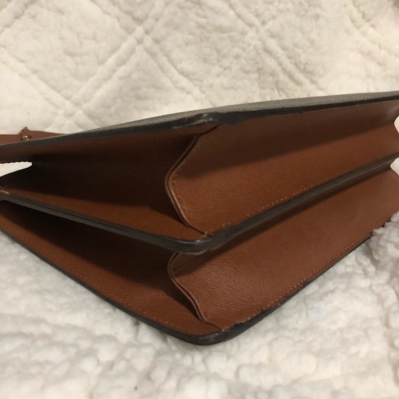 ✨SOLD✨ Louis Vuitton Courcelle Monogram - Picture 6 of 13